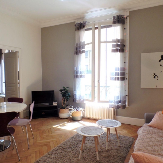  Annonces MIONS : Appartement | LYON (69002) | 45 m2 | 1 300 € 